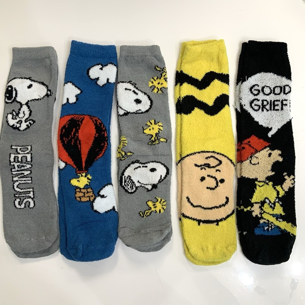 NEW 5 Pairs Peanuts Snoopy Cozy Fleece Crew Socks Unisex